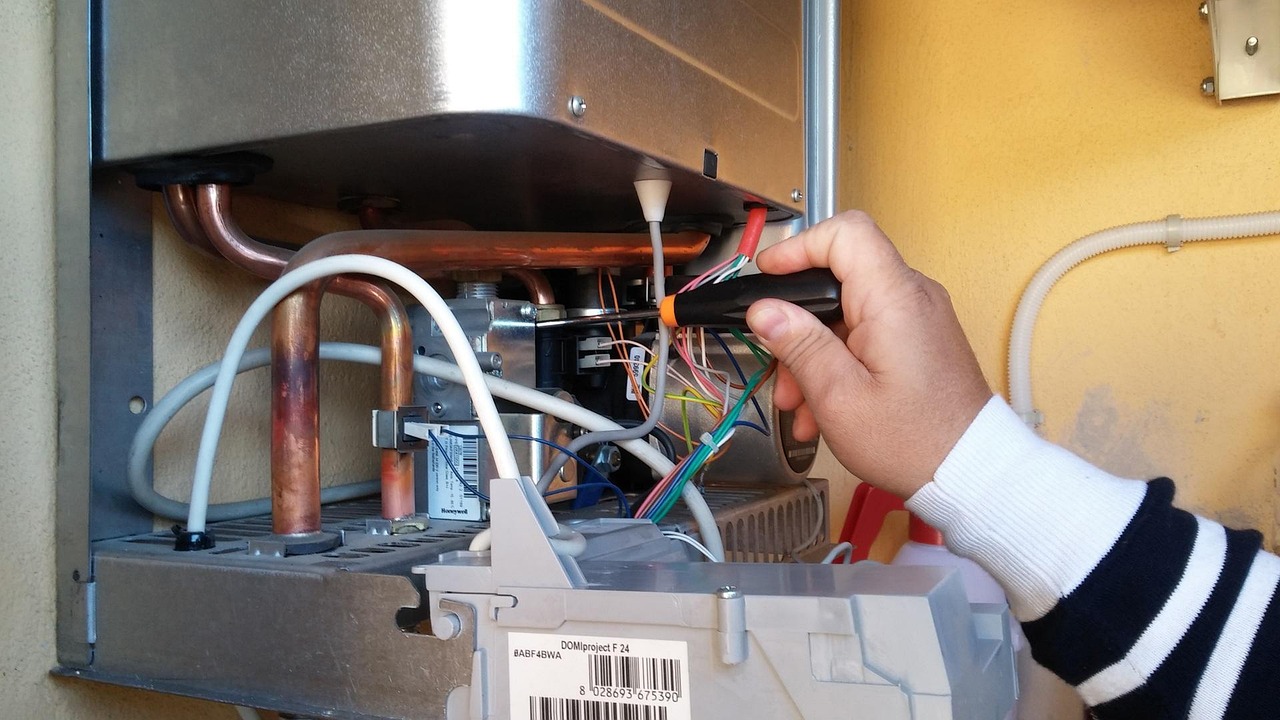 5 Critical Signs Your Water Heater Needs Replacement: The Complete UK Homeowner's Guide
